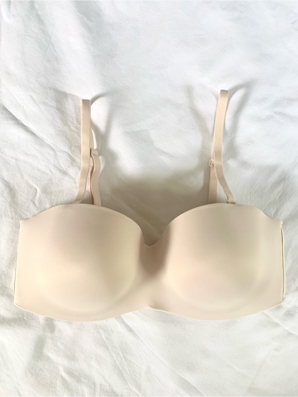 Victoria’s Secret Strapless Convertible push up Bra. 36D